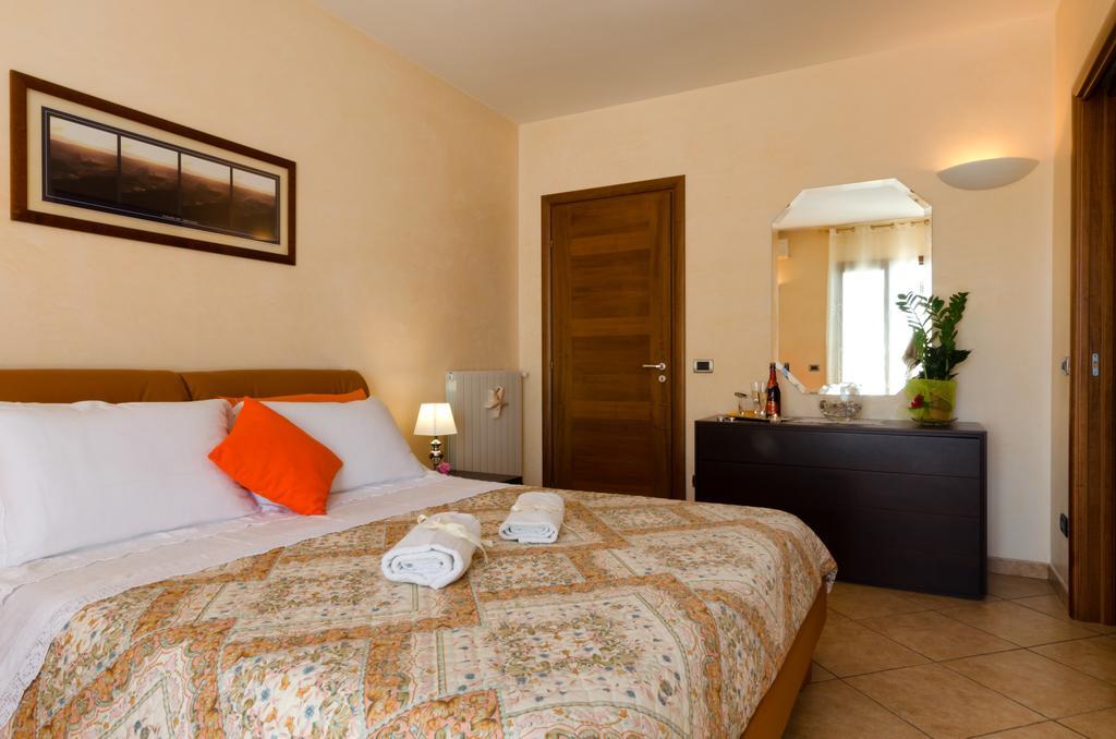 B&B L'Antica Rimessa Lecce Eksteriør billede