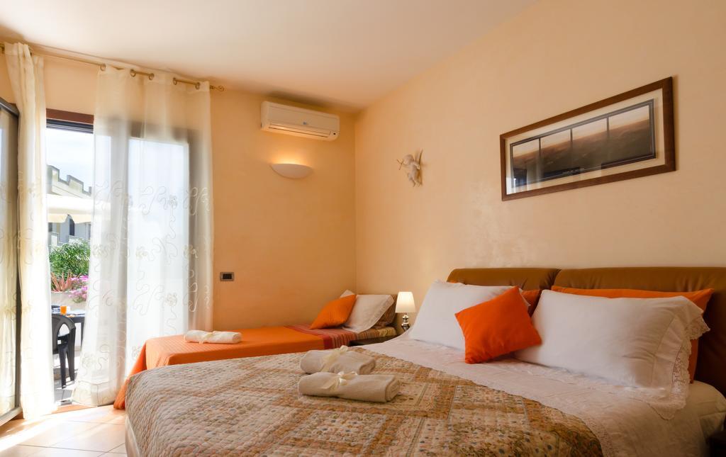 B&B L'Antica Rimessa Lecce Eksteriør billede