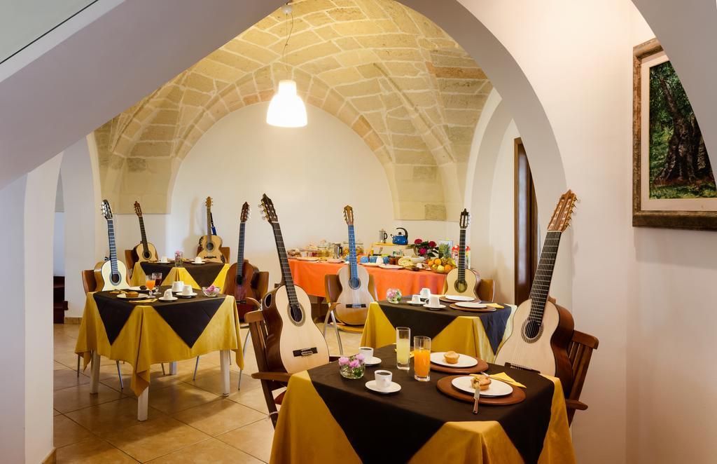 B&B L'Antica Rimessa Lecce Eksteriør billede