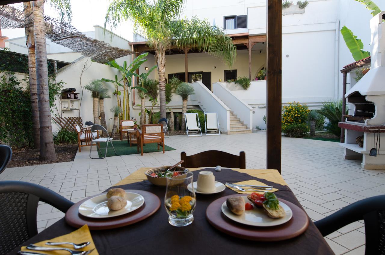 B&B L'Antica Rimessa Lecce Eksteriør billede